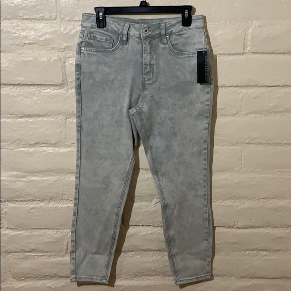 Signature Studio Denim - Signature Studio